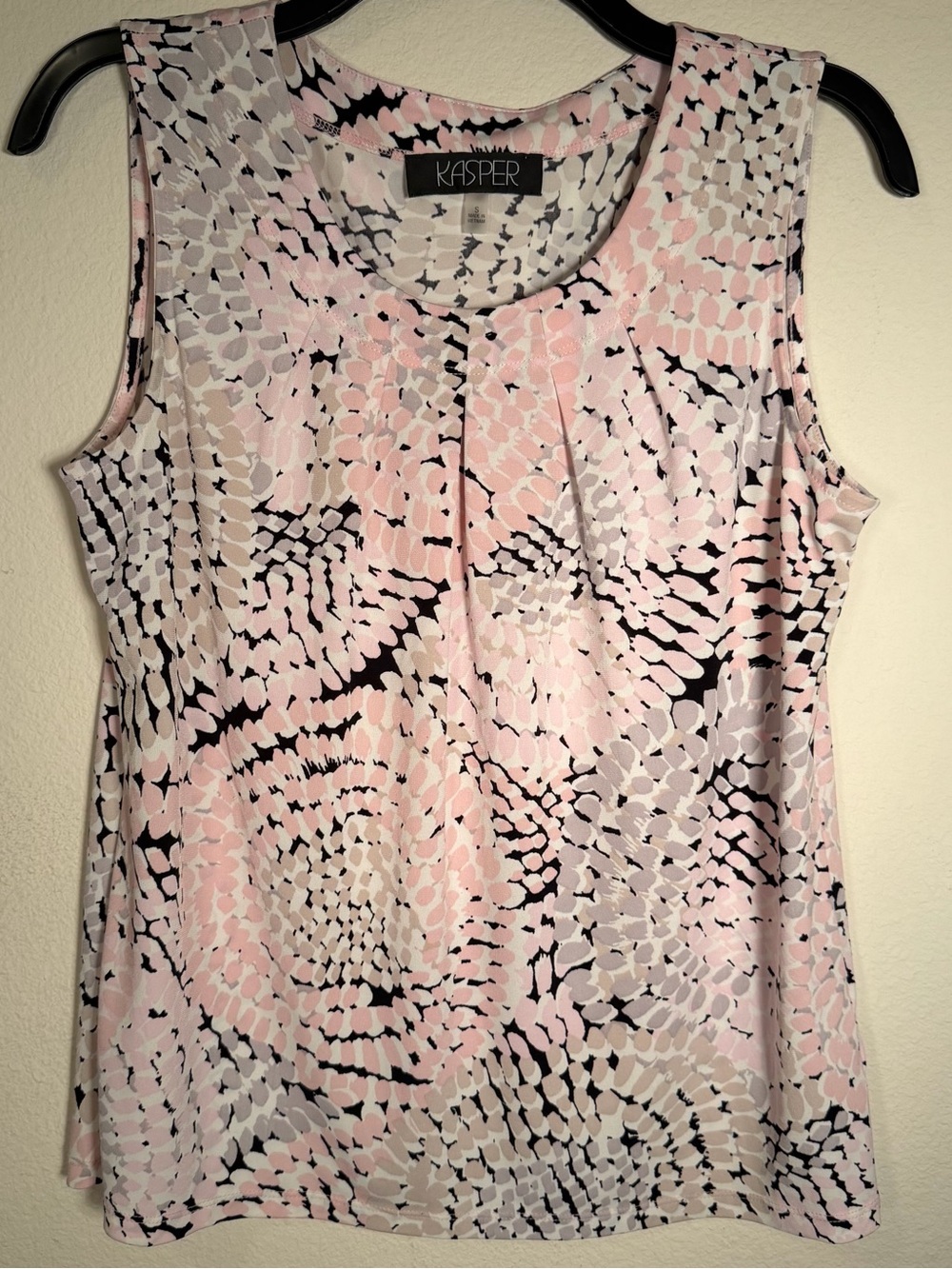 Kasper Pink, Gray, Black and Cream Abstract Print Sleeveless Top